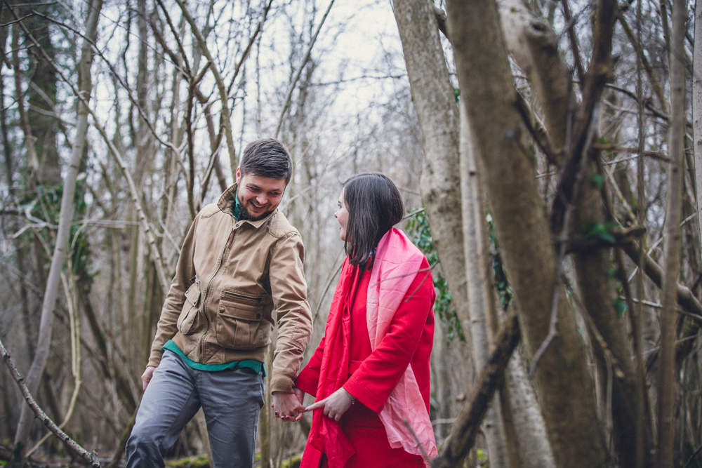 séance engagement avant mariage dans la forêt de la Robertsau à Strasbourg, photographe mariage