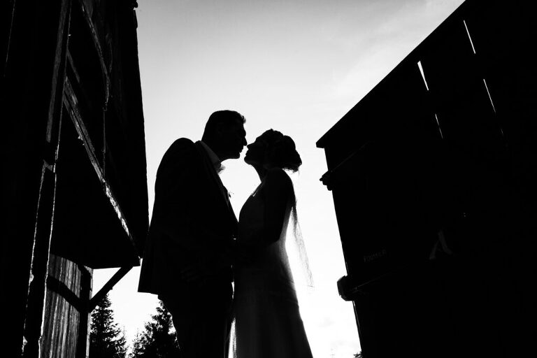 Magnifique mariage au Restaurant & Domaine Kirmann. Un vrai coup de cœur pour un mariage magique que vous n'oublierez jamais !